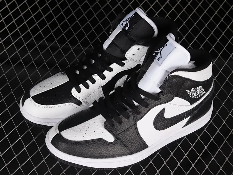 All Categories Air Jordan Jordan Series Basketball Shoes Air Jordan 1 Mid Air Jordan 1 Mid "Homage" AJ1 Joe 1 Black and White Panda China Basketball Shoes DR0501-101